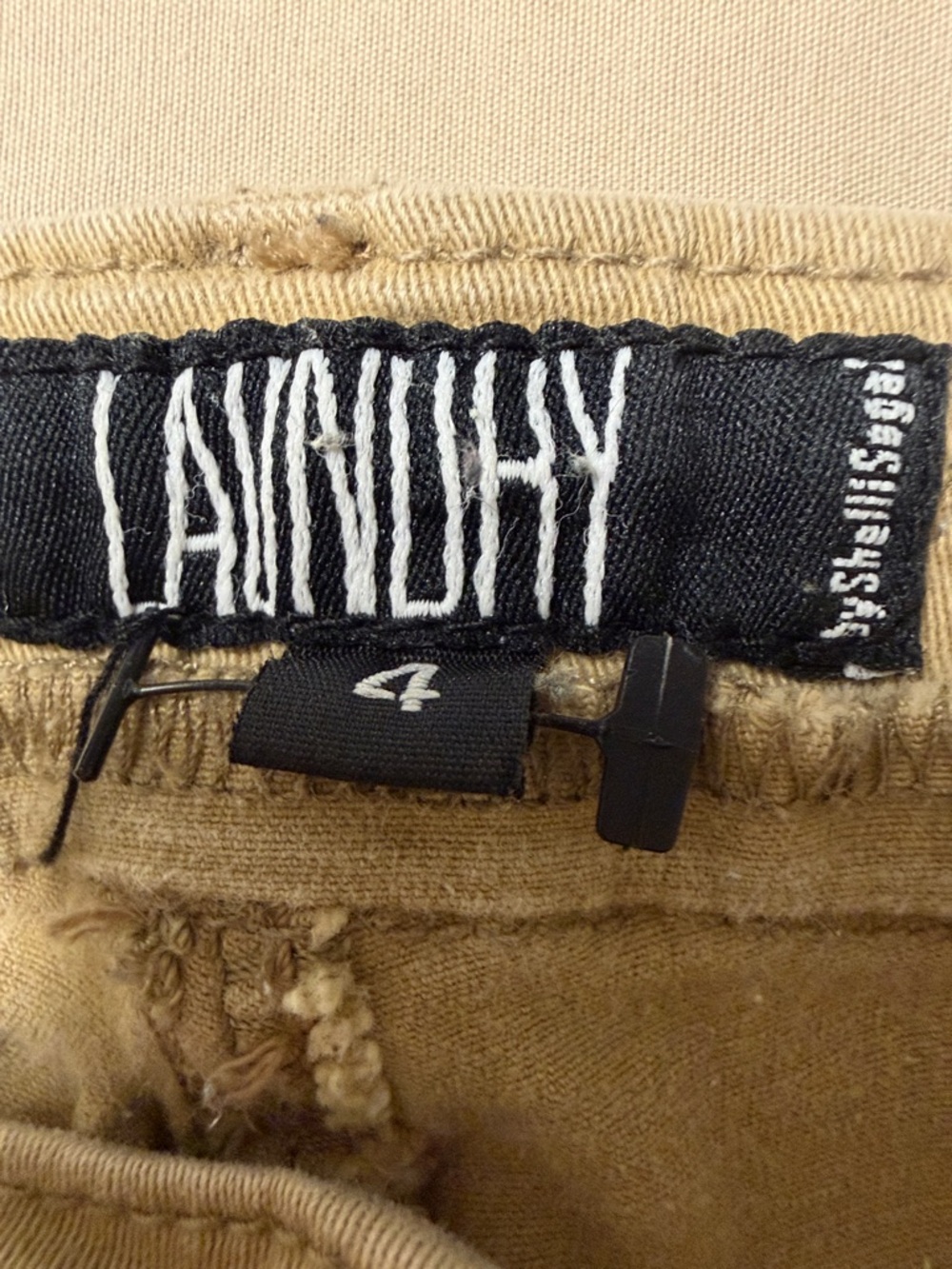Laundry By Shelli Segal Cream Flare Jeans with Patch Pockets - Picture 2 of 4